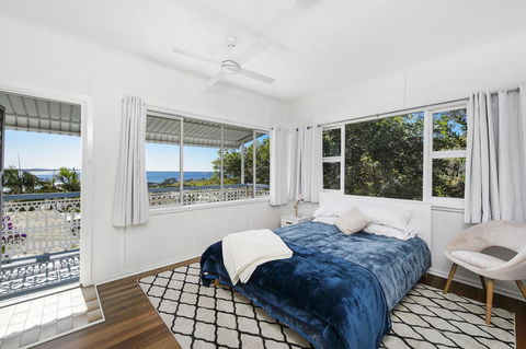 Whitecaps, 26 East Street - Grafton Accommodation 1