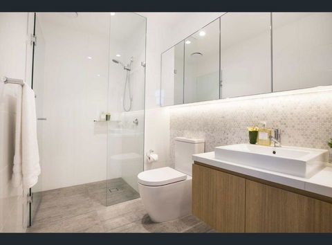 Whitehorse Tower - Grafton Accommodation 1