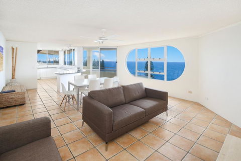 Wickham Cove Unit 10, 45 Albert Street. Kings Beach - Grafton Accommodation 1
