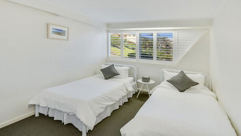 Wickham Point Unit 2, 44 Victoria Tce, Kings Beach - Grafton Accommodation 1