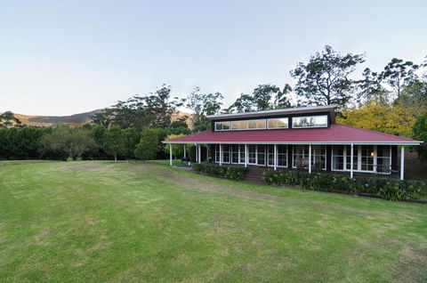 Willabrook Retreat - Mojo Cottage - Romantic Escape! - Grafton Accommodation 1