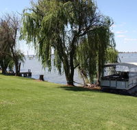 Willow Island - Waterfront - Grafton Accommodation