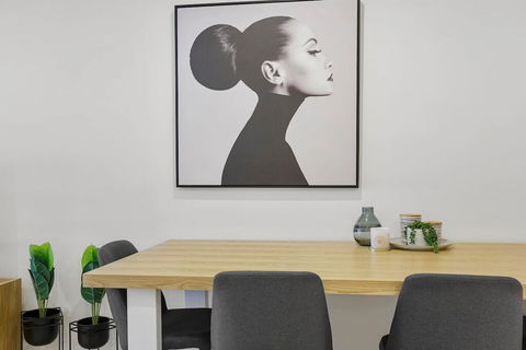 YARRA - YARRA Toorak Rd & Chapel St. Pool, Gym & Parking - Grafton Accommodation 0