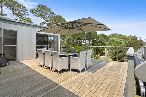 YOU, ME AND THE SEA - BLAIRGOWRIE - Grafton Accommodation 2