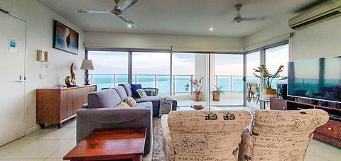 ZEN BY THE WATER - Darwin Premier Retreat - Grafton Accommodation 3