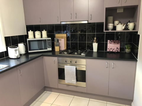 Haven Family& Dog Freindly , Close To Hospital, Airport, Bunnings - Grafton Accommodation 2