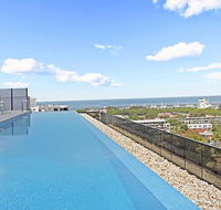 Heart of St Kilda  Infinity PoolParkingWIFI - Grafton Accommodation