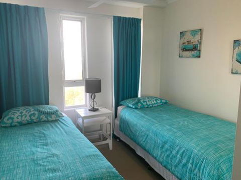 Breathtaking Views Over Currimundi Lake! - Grafton Accommodation 2
