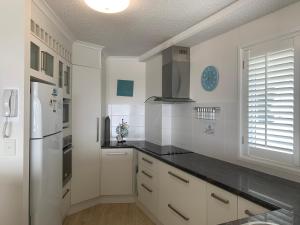 Breathtaking Views Over Currimundi Lake! - Grafton Accommodation 6