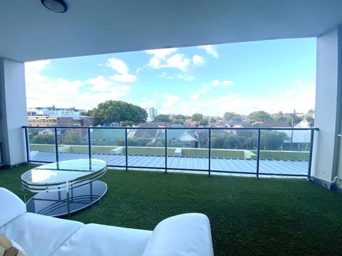 A Cozy 2B2B Apartment Near Airport & Train Station - Grafton Accommodation 3