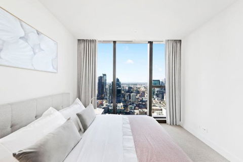 A 3BR Apt Next To Melbourne Central FREE Parking - Grafton Accommodation 4