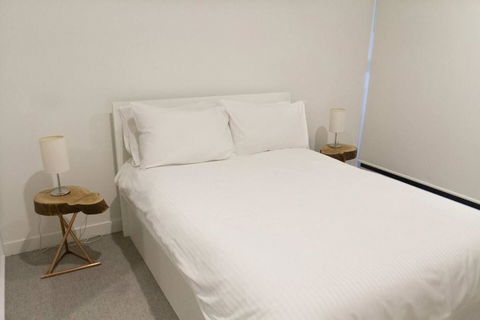 A Boutique Hideaway In The Heart Of Fitzroy - Grafton Accommodation 3