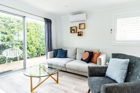 A Chic Coastal Hideaway At Toowoon Bay Beach - Grafton Accommodation 2