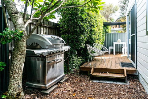 A Chic Coastal Hideaway At Toowoon Bay Beach - Grafton Accommodation 4