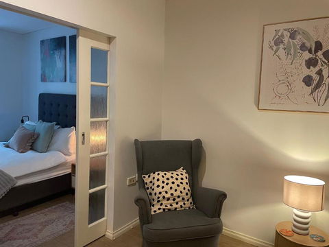 A City Oasis - Full Apartment With Balcony - Grafton Accommodation 2