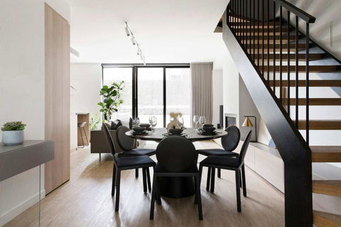 A Lux 3BR Townhouse In South Yarra FREE Parking - Grafton Accommodation 1