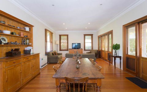 Abaleen House - Grafton Accommodation 4