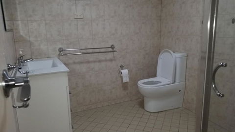 About Town Cottages - Grafton Accommodation 4