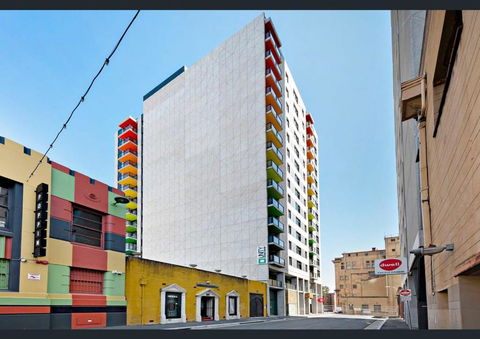 Adelaide City Vibe - Grafton Accommodation 2