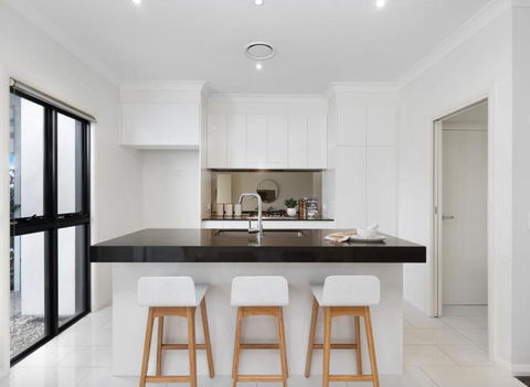 Adorable 3 Br Townhouse With Wifi & Parking - Grafton Accommodation 4