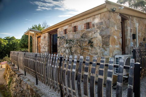 A Romantic Uraidla Studio - Grafton Accommodation 0