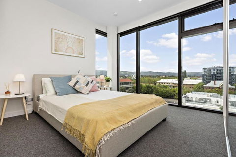 Ambrosia - East End Hillside Haven - Grafton Accommodation 0