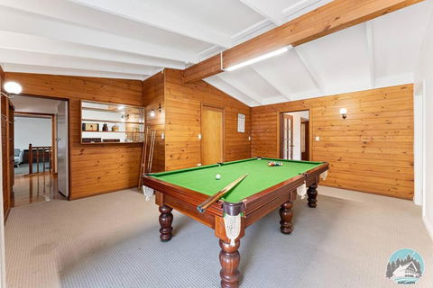 Aircabin - KANGY ANGY - Rural Retreat 4 Bedrooms - Grafton Accommodation 3