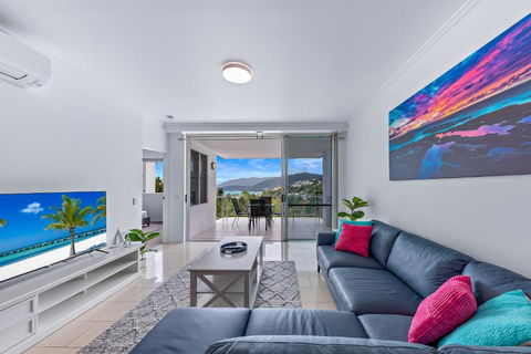 Airlie Summit Apartments - Grafton Accommodation 4