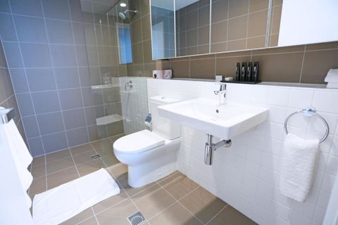 Alex Perry Hotel & Apartments - Grafton Accommodation 4