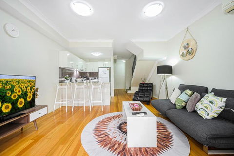 Alexandria To Sydney Central Sydney Park Shop - Grafton Accommodation 0