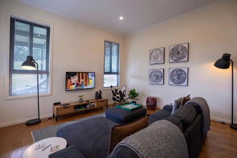 Alfies On Albert Daylesford - Grafton Accommodation 0