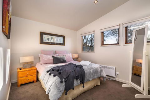 Alinga - Grafton Accommodation 1