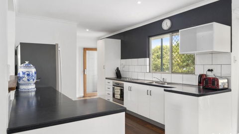 All Of Bribie Islands Highlights At Your Door Step - Grafton Accommodation 1