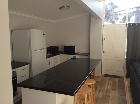 Alpha Centauri Townhouses - Grafton Accommodation 3