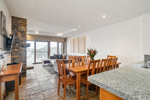 Alpine Woodsmoke Apartments - Grafton Accommodation 1