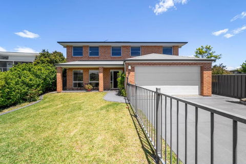 Amalena By The Sea - Grafton Accommodation 2