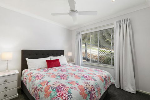 Amalfi - Grafton Accommodation 2