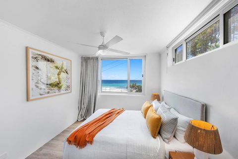 Amazing Beach View And Perfect Location Kirra - Grafton Accommodation 3