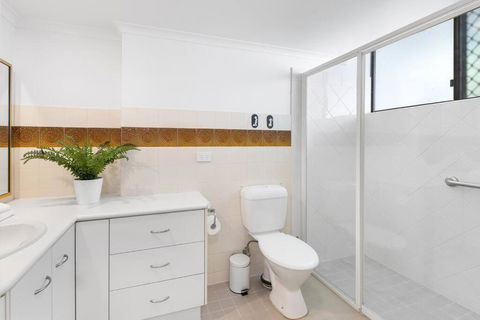 Amazing Beach View And Perfect Location Kirra - Grafton Accommodation 4