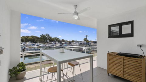 Anchors Away - Waterfront Unit - Grafton Accommodation 0