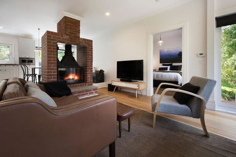Annecy House - Grafton Accommodation 3