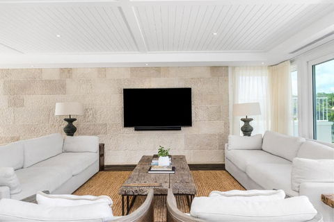 Aquarium 3 Bedroom - Grafton Accommodation 3