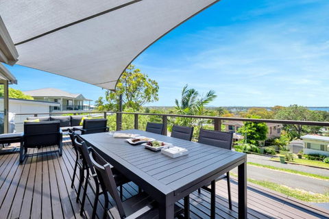 Aquavista Beach, Lake, Sun, And Sand - Grafton Accommodation 0