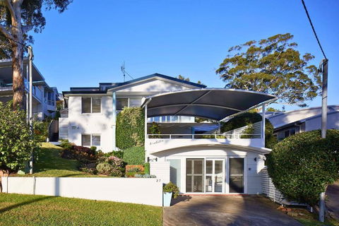 Arabella - Grafton Accommodation 4