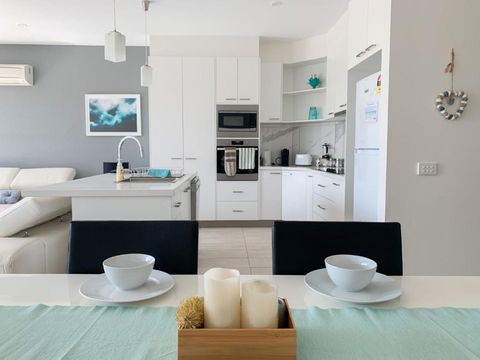 At Broadbeach Inverloch - Grafton Accommodation 4