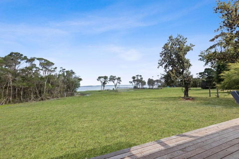 Avon - Waterfront Retreat - Grafton Accommodation 2