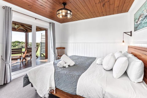 Apollo Bay Cottages- Sugarloaf - Grafton Accommodation 1