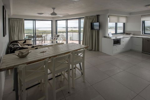 Centrepoint Apartments Caloundra - Grafton Accommodation 21