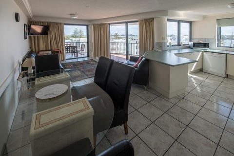 Centrepoint Apartments Caloundra - Grafton Accommodation 38