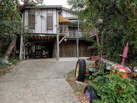 Five Bimba (Tractor House) - Grafton Accommodation 0